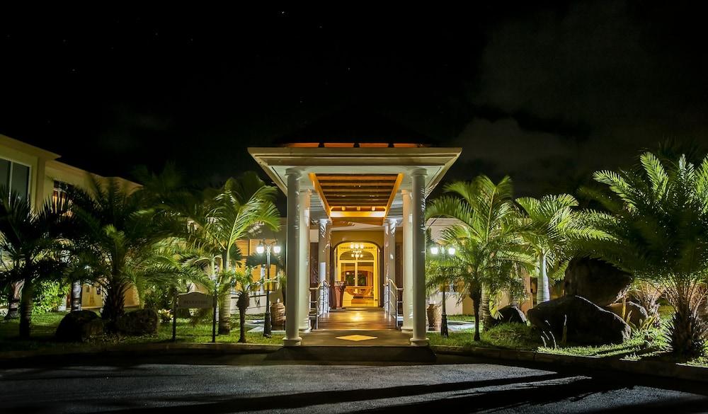 Jalsa Beach Hotel & Spa Poste Lafayette Exterior photo